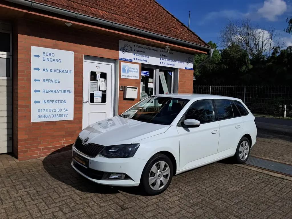 Main__Slider__Photo:Skoda Fabia Combi Ambition 06/2017-0
