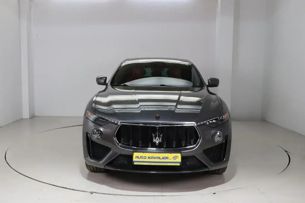 Main__Slider__Photo:Maserati Levante * Panorama * Memory * Keyless GTS Shadow 11/2020-1