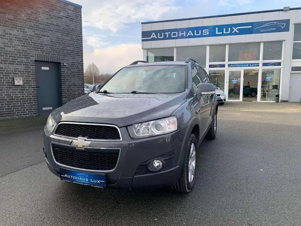 Main__Slider__Photo:Chevrolet Captiva 2.4 LT 2WD/AHK/7 SITZER 06/2011-0