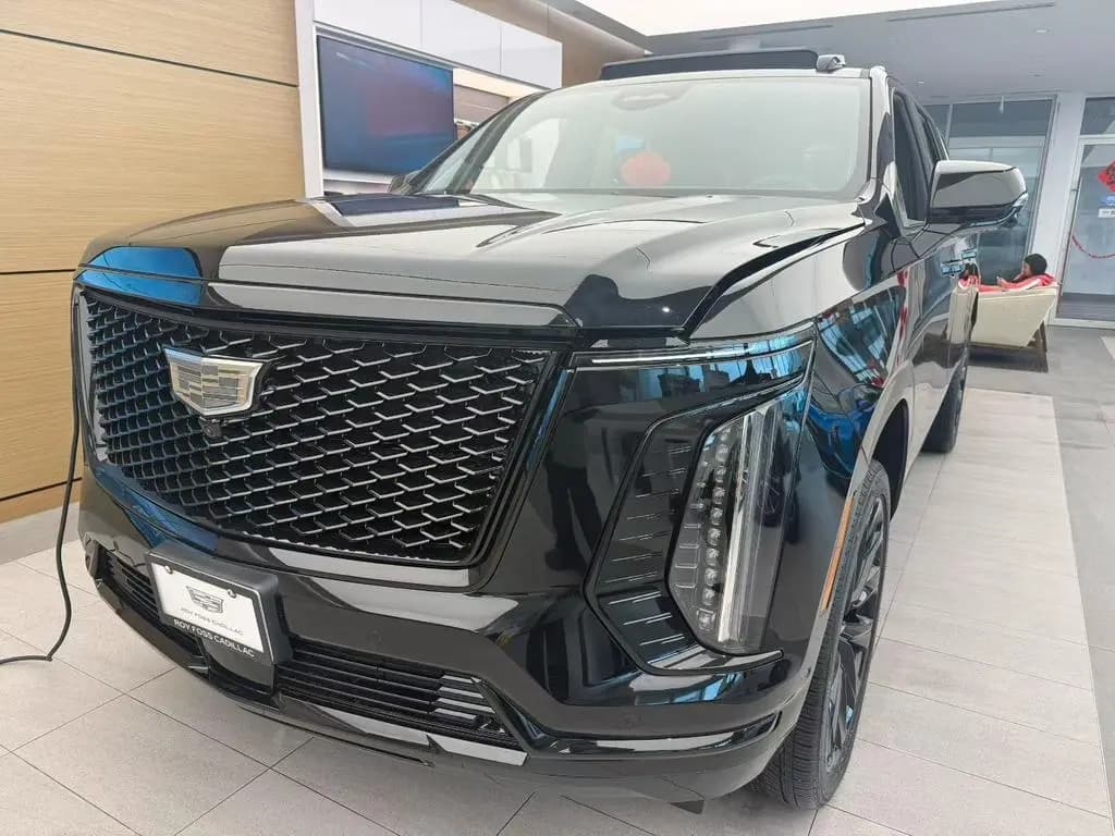 Main__Slider__Photo:Cadillac Escalade ESV Platinum 2026 Armored B6/T1 05/2026-0