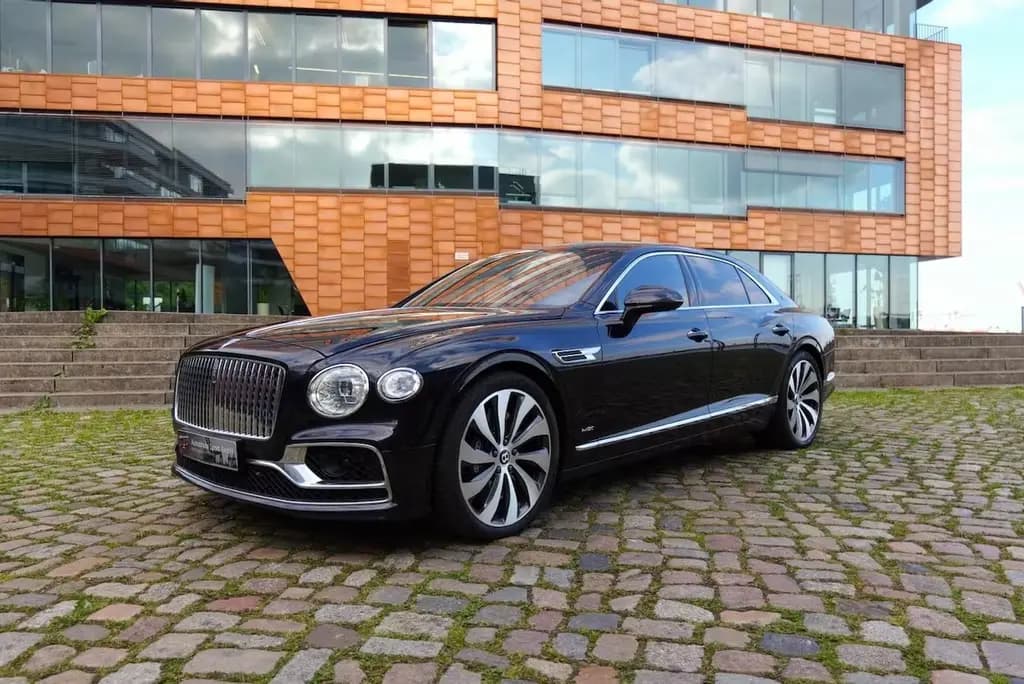 Main__Slider__Photo:Bentley Flying Spur 6.0 W12 4 Mulliner First Edition 09/2020-0