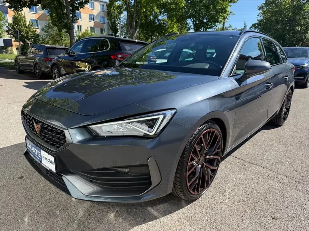 Main__Slider__Photo:Cupra Leon Sportstourer VZ AUT~Beats~Navi~ACC~Copper~ 04/2023-0