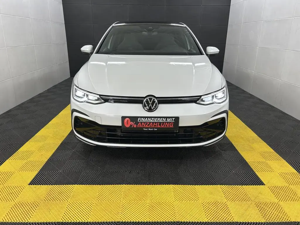 Main__Slider__Photo:Volkswagen Golf R-Line ACC+Matrix+Pano+Ambiente+Keyless+DAB 10/2022-1
