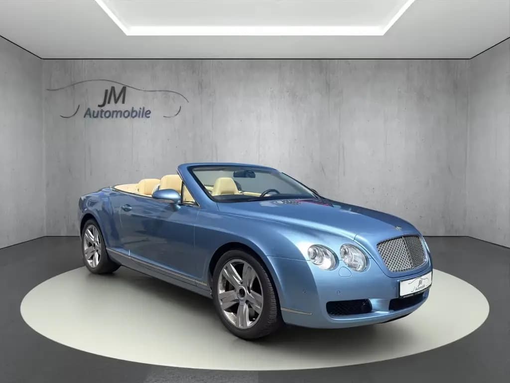 Main__Slider__Photo:Bentley Continental GTC W12 05/2008-0