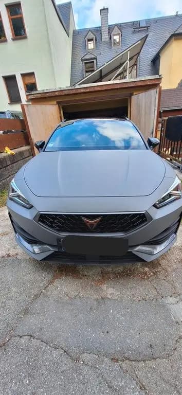 Main__Slider__Photo:Cupra Leon 2.0 TSI 228kW VZ 4Drive DSG Sportstourer VZ 11/2022-0