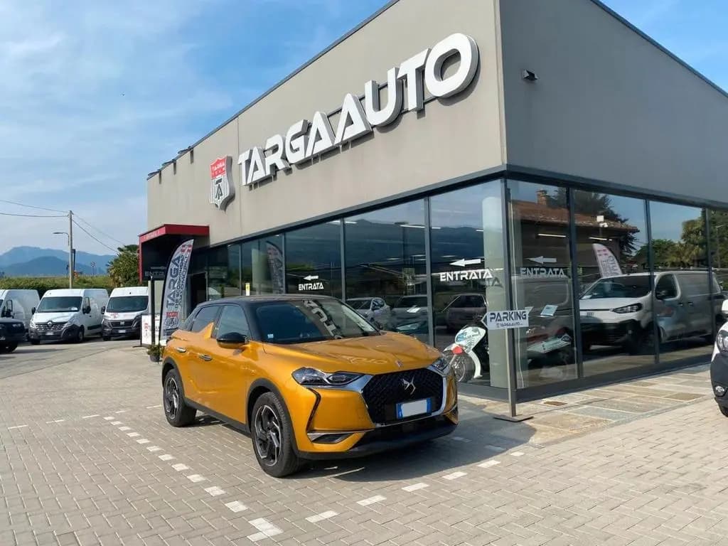 Main__Slider__Photo:DS Automobiles Other DS DS3 Crossback 1.5 bluehdi So Chic 100cv 09/2020-0