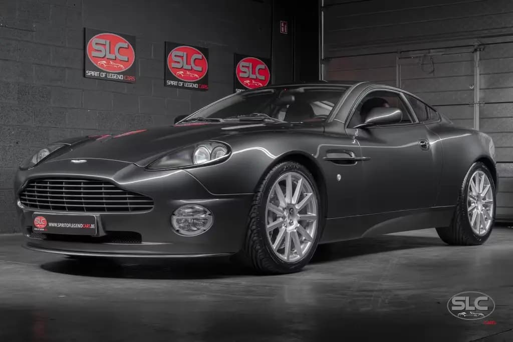Main__Slider__Photo:Aston Martin Vanquish S Full Aston History 03/2007-0