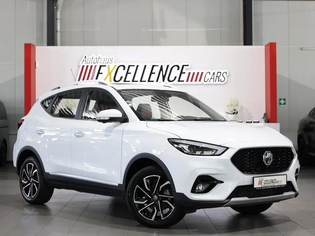 Main__Slider__Photo:MG ZS 1.0 T-GDI LUXURY ICE / PANORAMA, LED, LEDER 10/2023-0