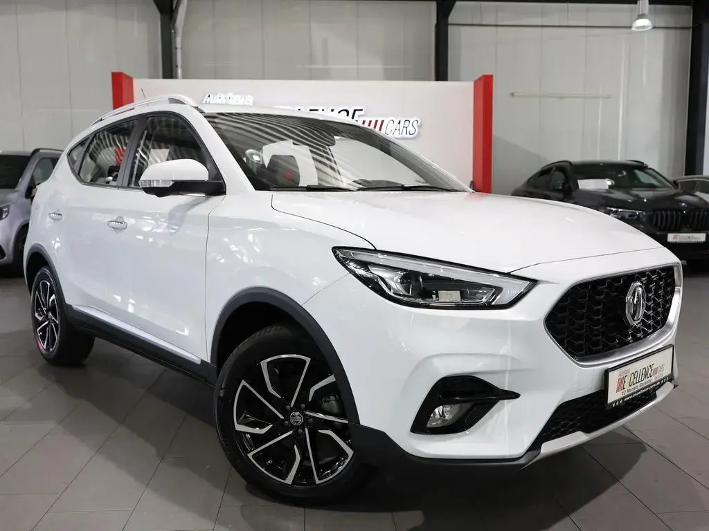 Main__Slider__Photo:MG ZS 1.0 T-GDI LUXURY ICE / PANORAMA, LED, LEDER 10/2023-1