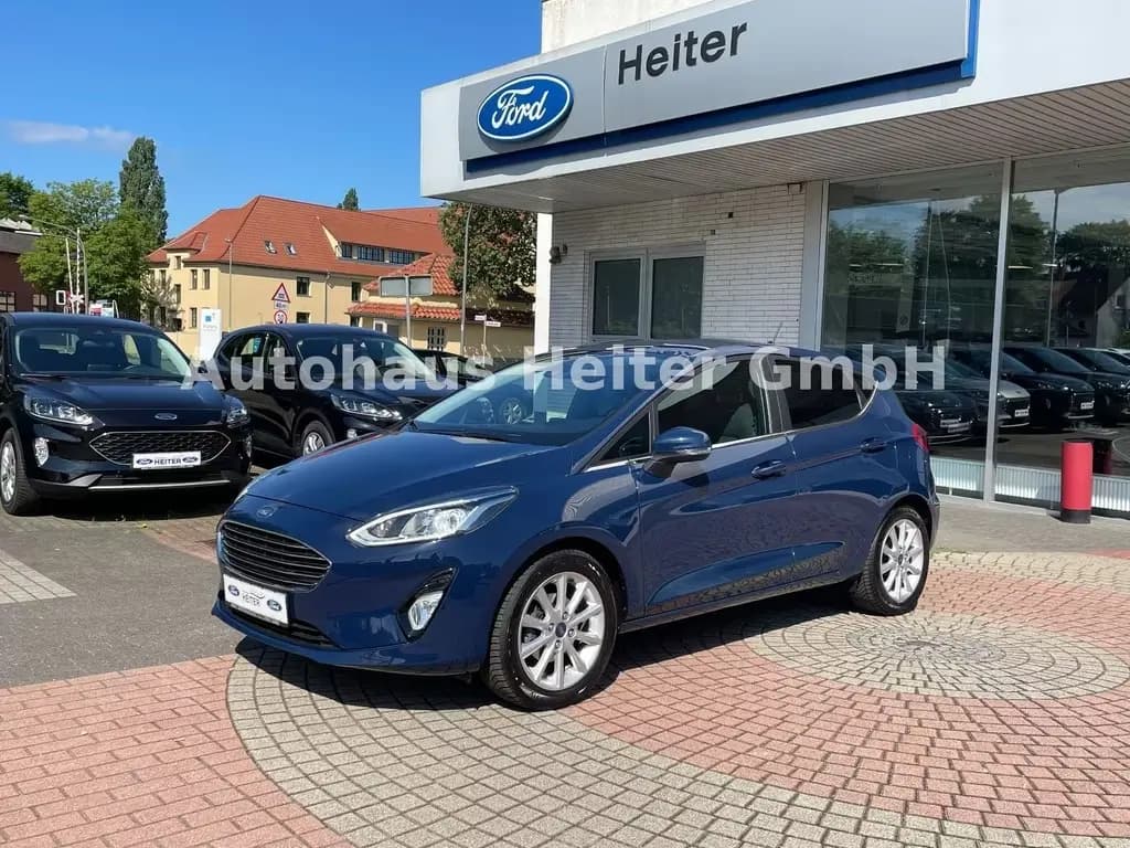Main__Slider__Photo:Ford Fiesta Titanium 100 PS / B&O+5.Türig+Navi 03/2019-0