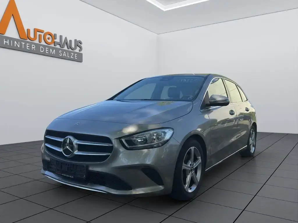 Main__Slider__Photo:Mercedes-Benz B 180 Progressive|AHK|CARPLAY|NAVI|KAMERA|MBUX 06/2020-1