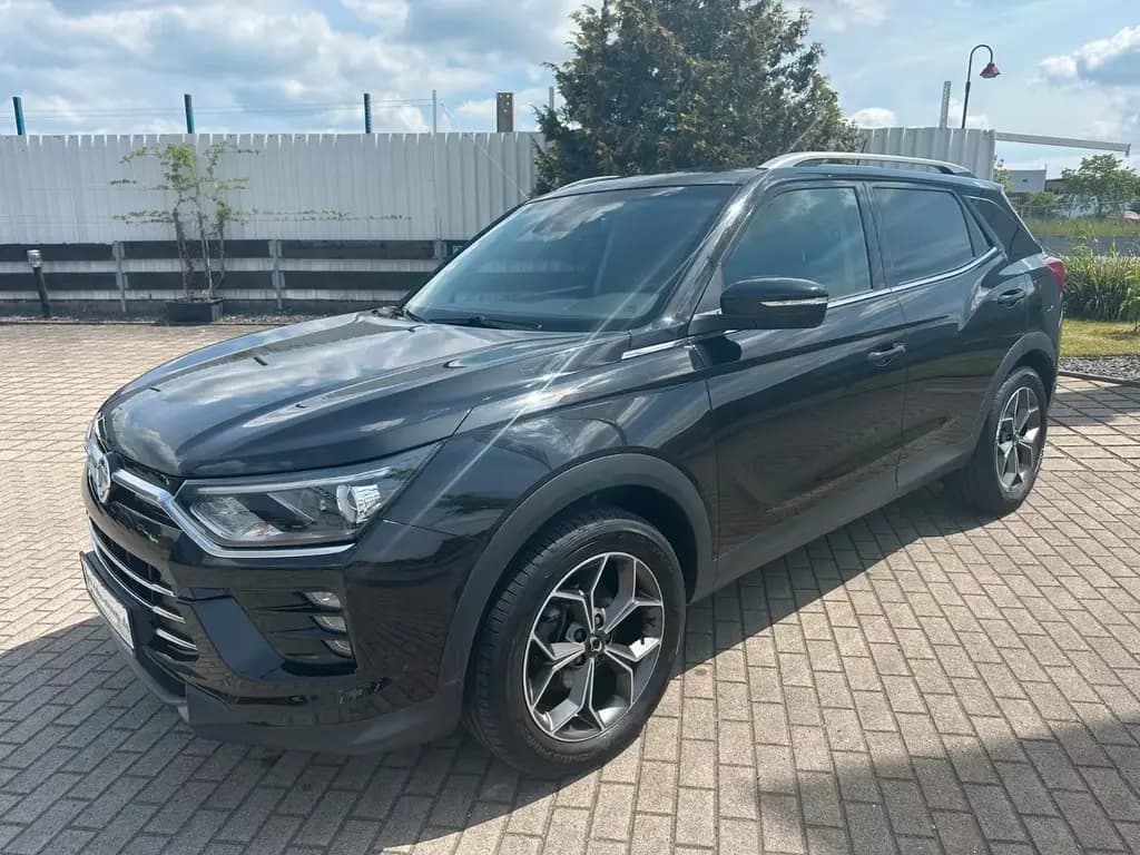 Main__Slider__Photo:Ssangyong Korando 1.5 T-GDi Quartz Top gepflegt 03/2021-0
