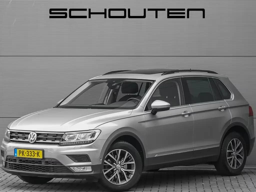 Main__Slider__Photo:Volkswagen Tiguan 1.4 TSI Highline Pano LED CarPlay Camera 11/2016-0