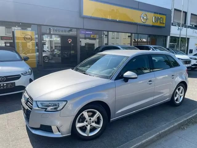 Main__Slider__Photo:Audi A3 Sportback sport +2 JAHRE GARANTIE+ 07/2018-0
