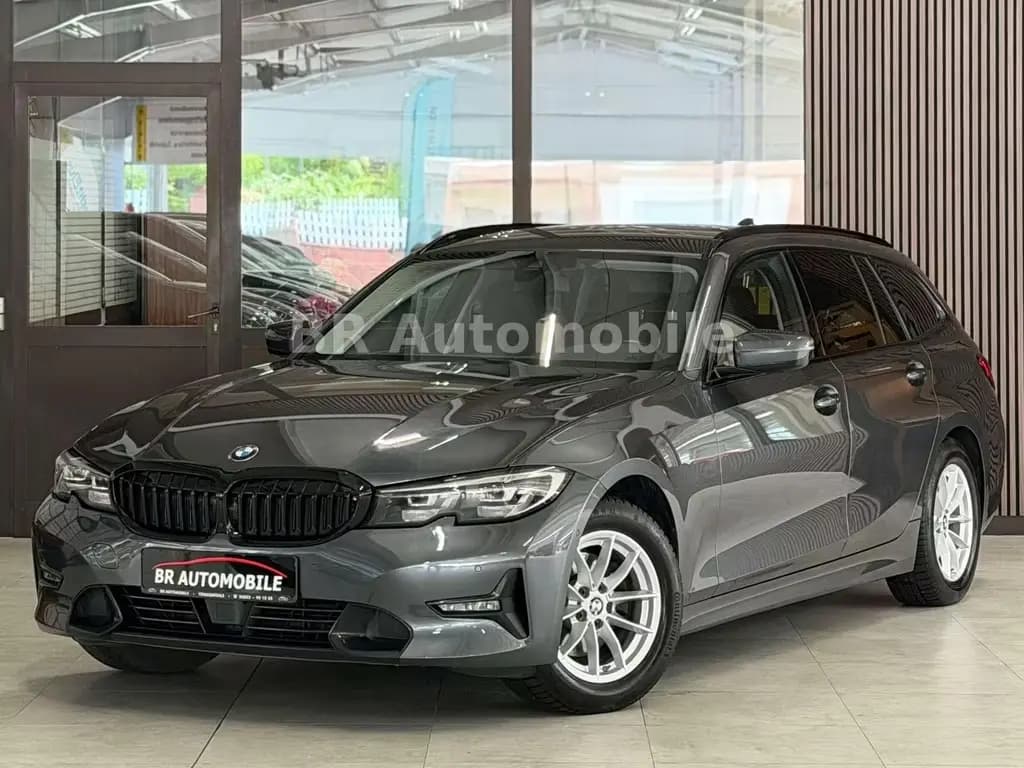 Main__Slider__Photo:BMW 320 320 d Sport Line*LED*Kamera*AHK*Navi* 01/2020-0