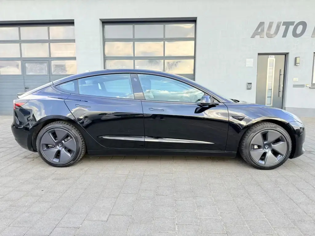 Main__Slider__Photo:Tesla Model 3 SR | *1. Hand* | AMD RYZEN | *AHK* | 05/2022-1