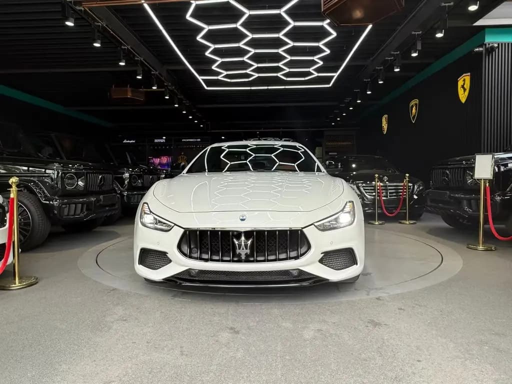 Main__Slider__Photo:Maserati Ghibli LED*CARPLAY*TEMP*NAVI*KEYLESS 07/2023-0