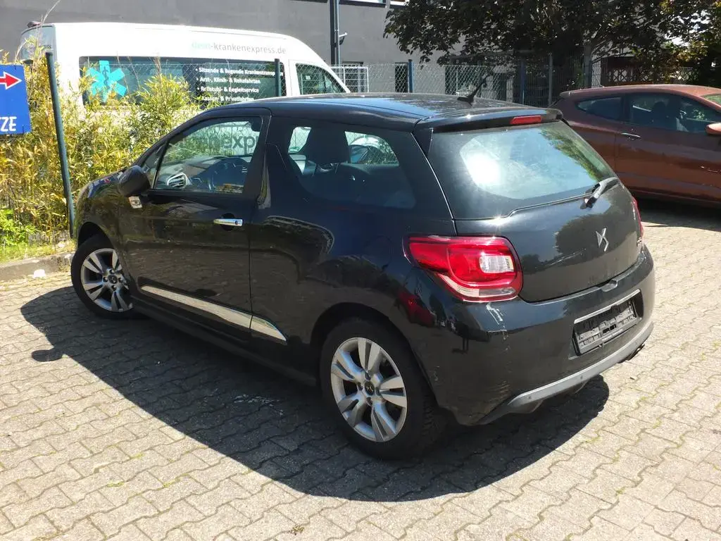 Main__Slider__Photo:DS Automobiles DS3 SO CHIC KLIMAAUTOMATIK 07/2016-1