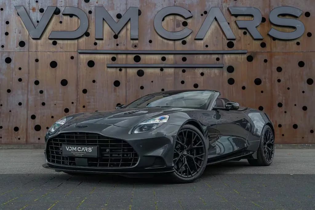 Main__Slider__Photo:Aston Martin Vanquish Volante *Bowers & Wilkins *Black-Pack* 12/2025-0