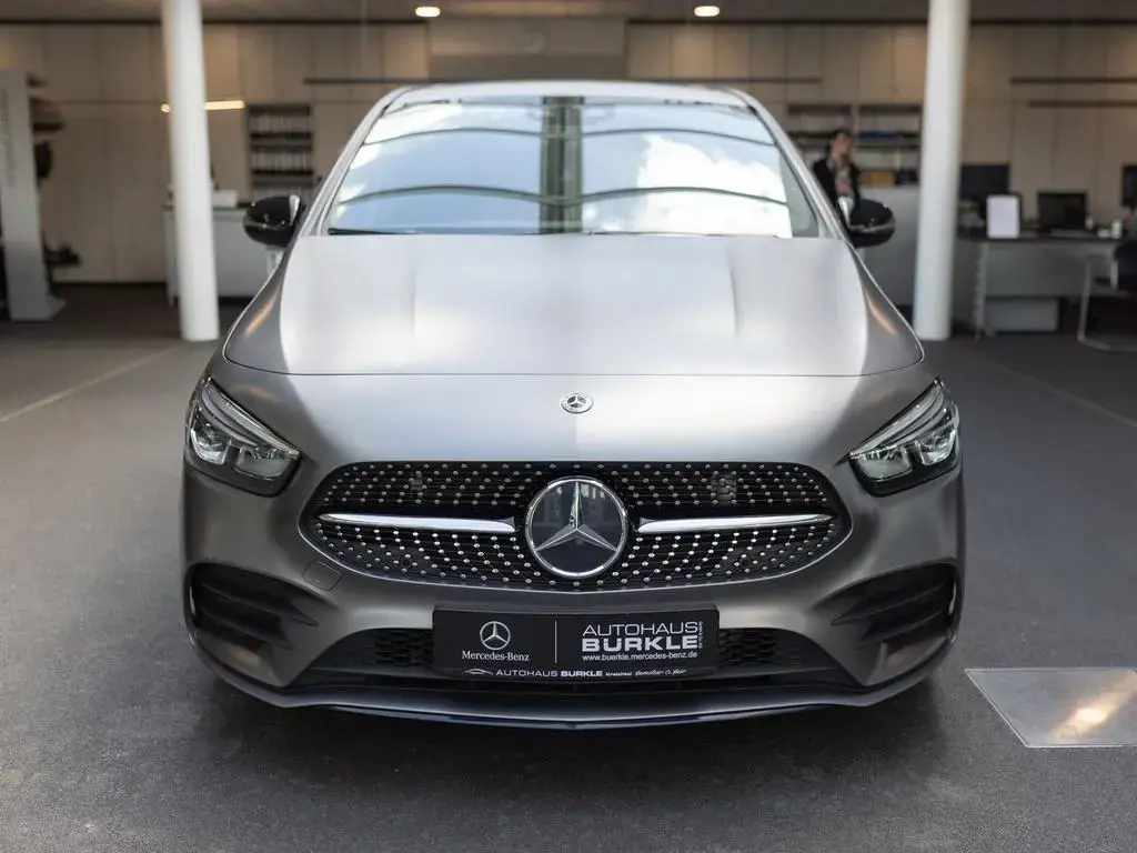 Main__Slider__Photo:Mercedes-Benz B 250 4MATIC mit AMG Line,MBUX,LED,Kamera,Night 01/2020-1