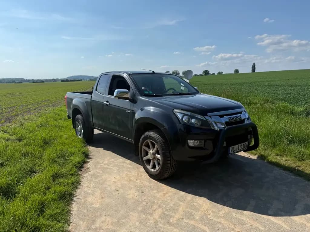 Main__Slider__Photo:Isuzu D-Max 4x4 04/2013-0