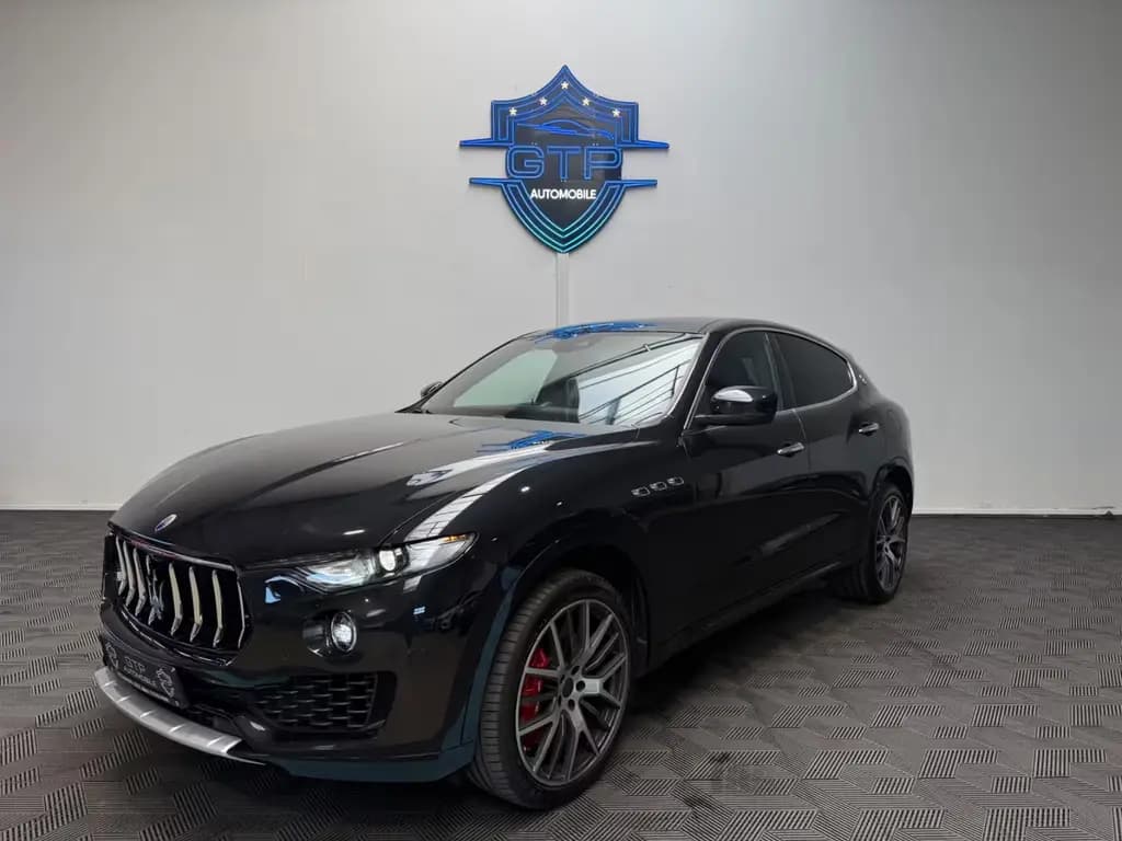 Main__Slider__Photo:Maserati Levante S *SPORTAGA*Memory*Leder-Schwarz* 12/2017-0