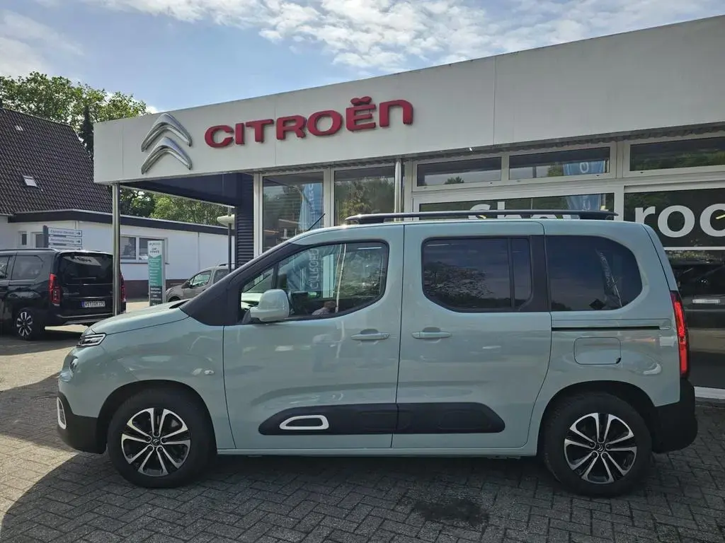 Main__Slider__Photo:Citroën Berlingo 1.5 Blue HDi 130 FAP  Shine Panoramad 03/2019-1