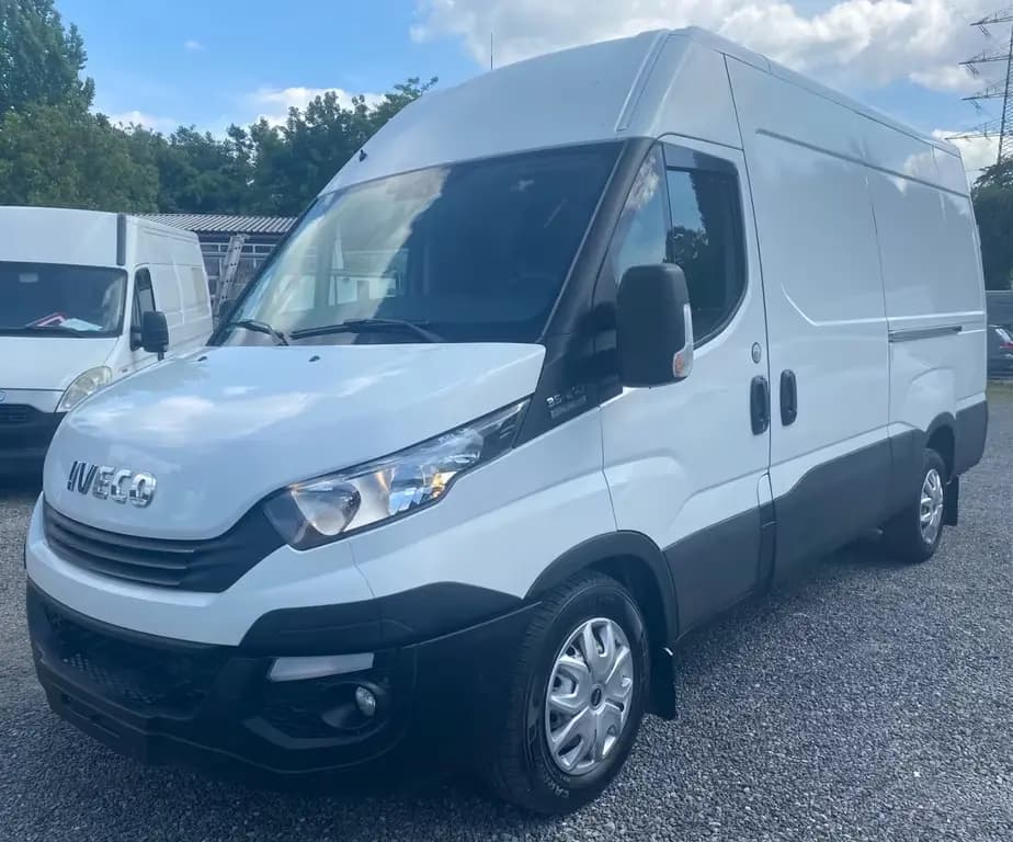 Main__Slider__Photo:Iveco Other Daily 3.0 35S21V H2 12M3 2SchiebeTür StHzg 03/2018-0
