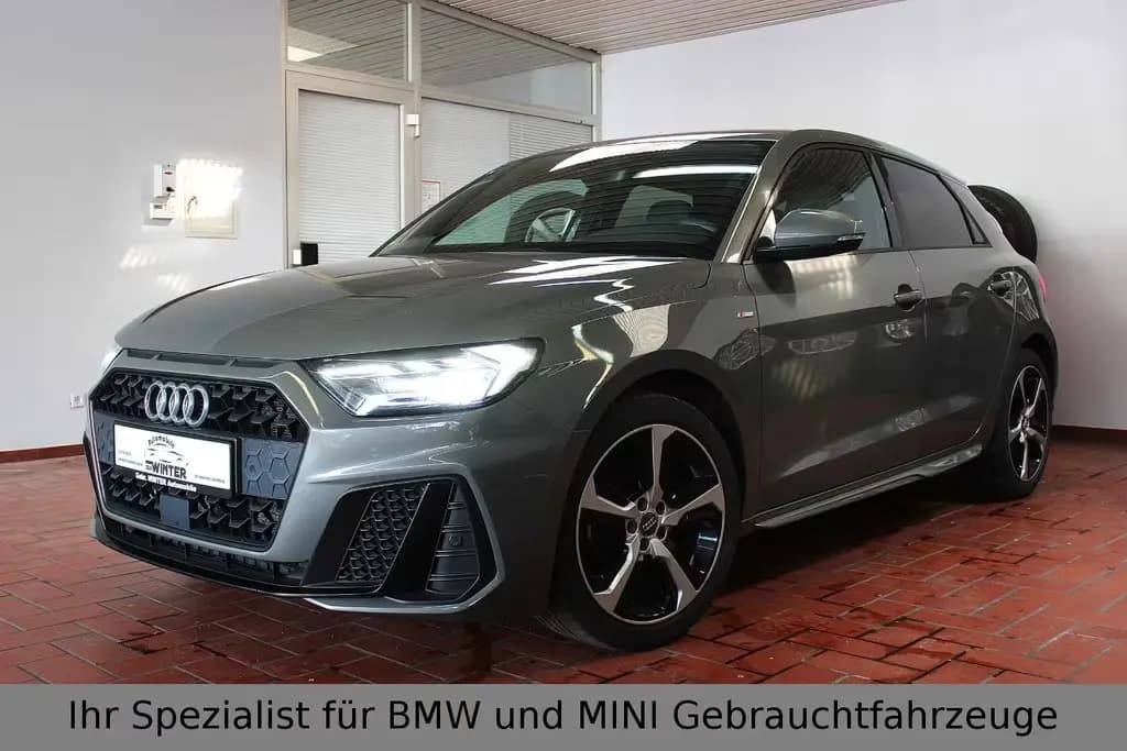 Main__Slider__Photo:Audi A1 Sportback 30 TFSI*S line*LED*SHZ*MFL*2.Hand* 08/2019-0