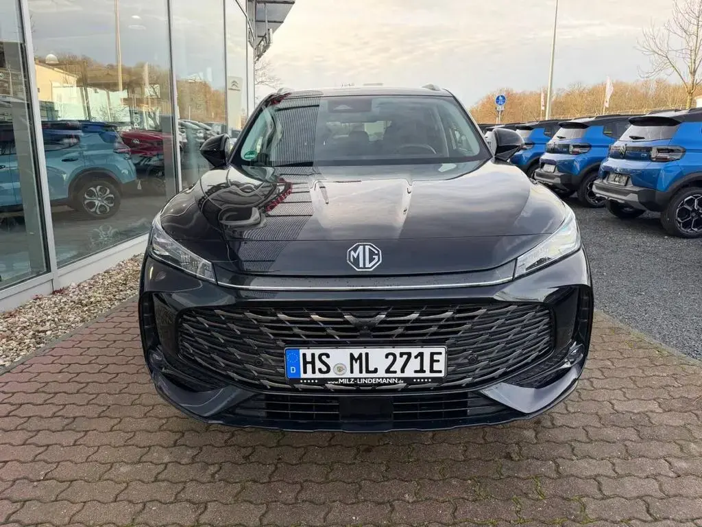 Main__Slider__Photo:MG HS PHEV LUX 05/2025-1