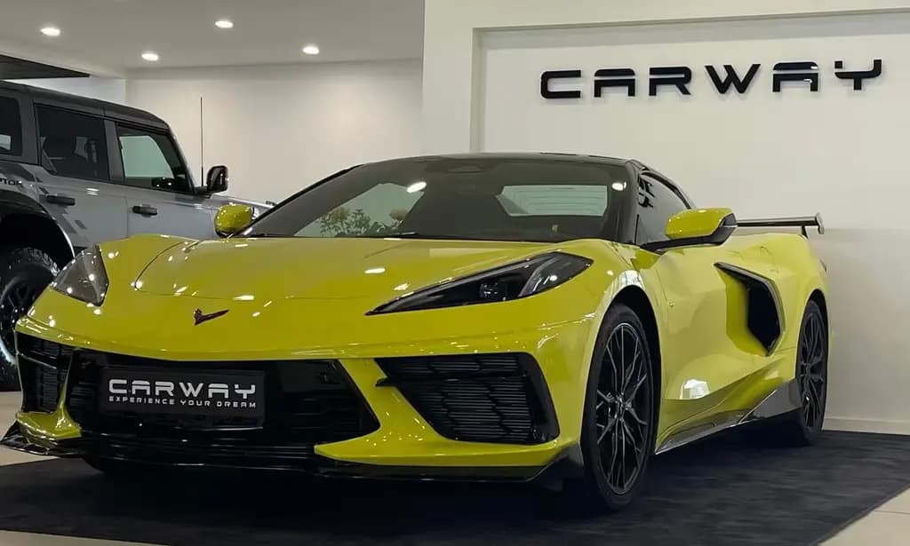Main__Slider__Photo:Corvette C8 C8 3LT Stingray Convertible R-Pack 12/2025-0