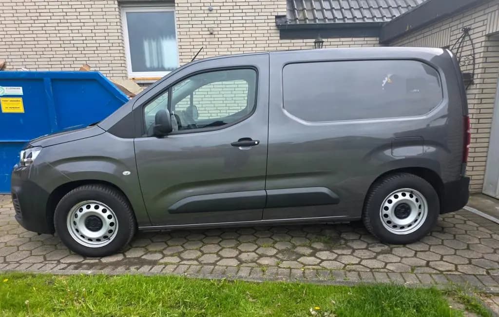 Main__Slider__Photo:Citroën Berlingo Kasten Würth Sortimo Bott Regalsystem 05/2019-0