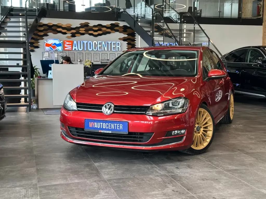 Main__Slider__Photo:Volkswagen Golf *SPORT-Fahrwerk*Tempo*Keyless*MassageSitze* 03/2015-0