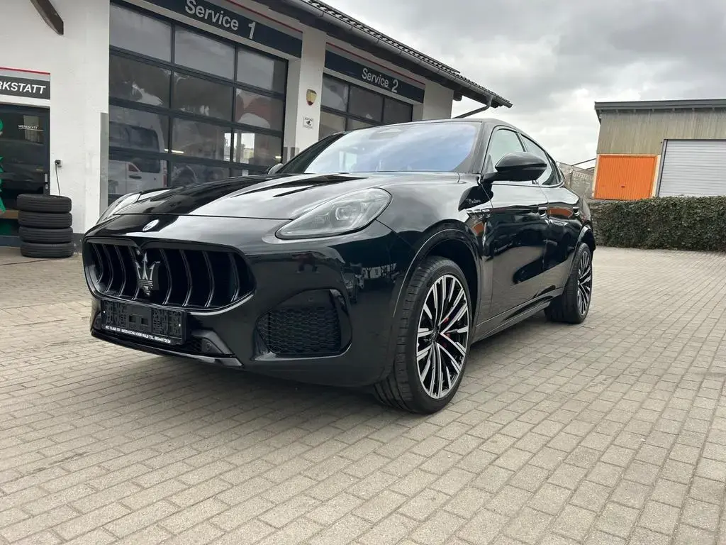 Main__Slider__Photo:Maserati Grecale 2.0/MHEV/Modena/4WD/HU neu/Automatik 12/2022-1