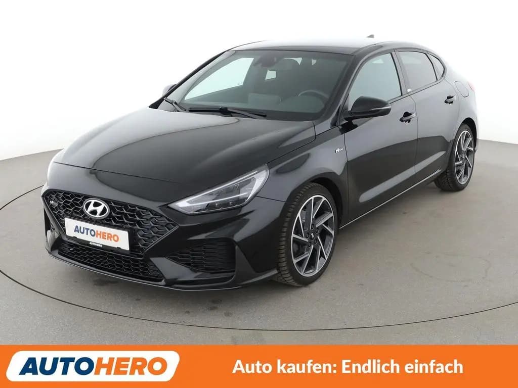 Main__Slider__Photo:Hyundai i30 Fastback 1.5 T-GDI Mild-Hybrid N Line Aut. 08/2021-0