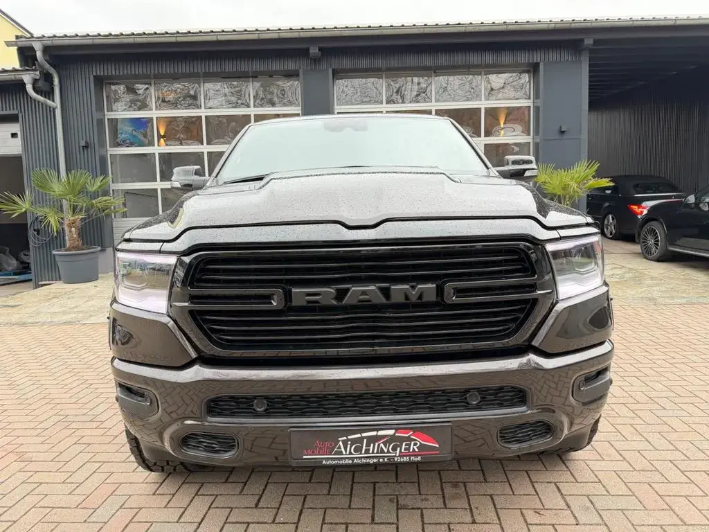Main__Slider__Photo:Dodge RAM 1500 Laramie Pick-Up 4x4 5.7 V8 07/2022-1