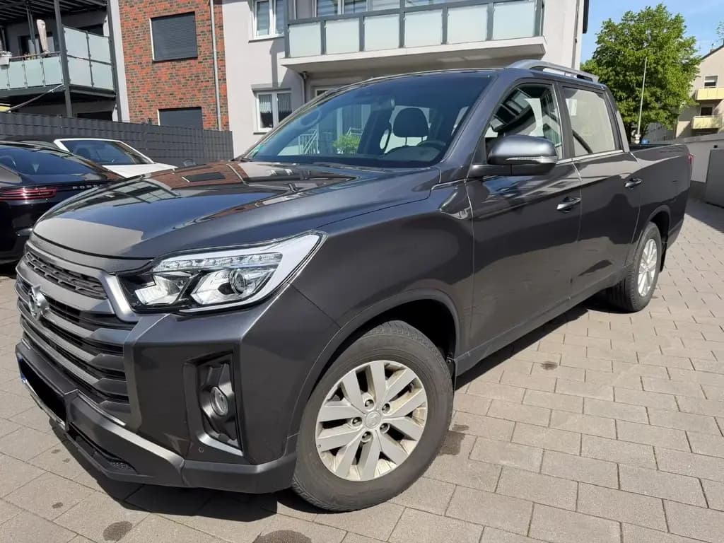 Main__Slider__Photo:Ssangyong MUSSO Grand Crystal 4WD*1-Hand*44Tkm*AHK*R-Kam* 06/2023-0