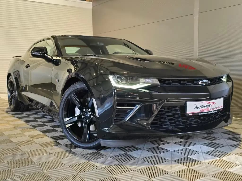 Main__Slider__Photo:Chevrolet Camaro 6.2 V8°Bose°HUD°Ambiente°DAB°RFK°TWA°Shzg 05/2017-0