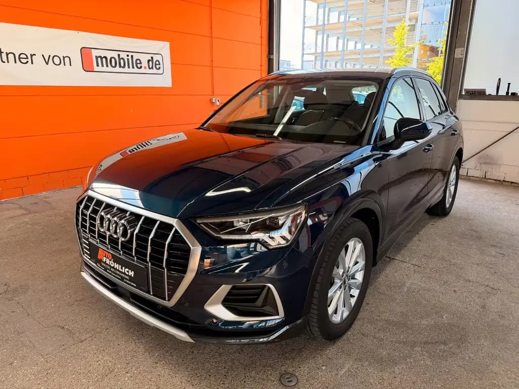 Main__Slider__Photo:Audi Q3 40 TFSI quattro advanced S tronic Leder 09/2019-0