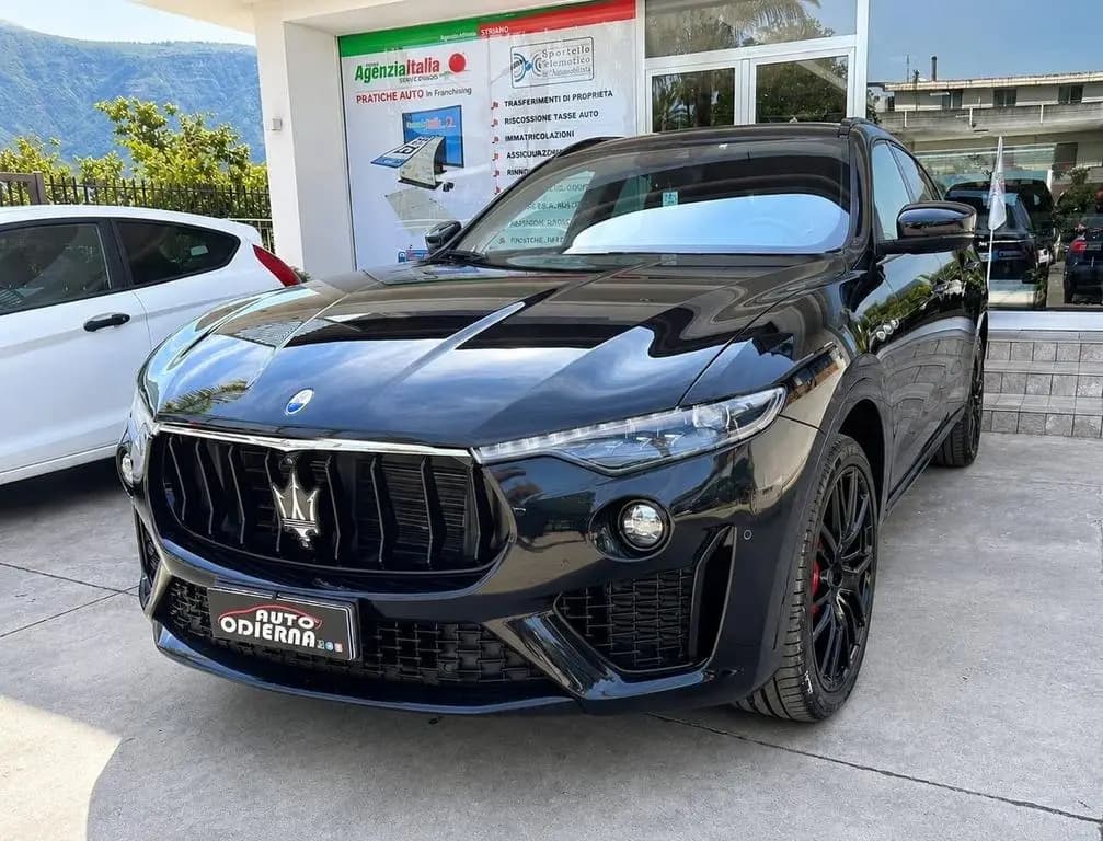 Main__Slider__Photo:Maserati Levante V6 Diesel AWD Gransport 05/2019-0