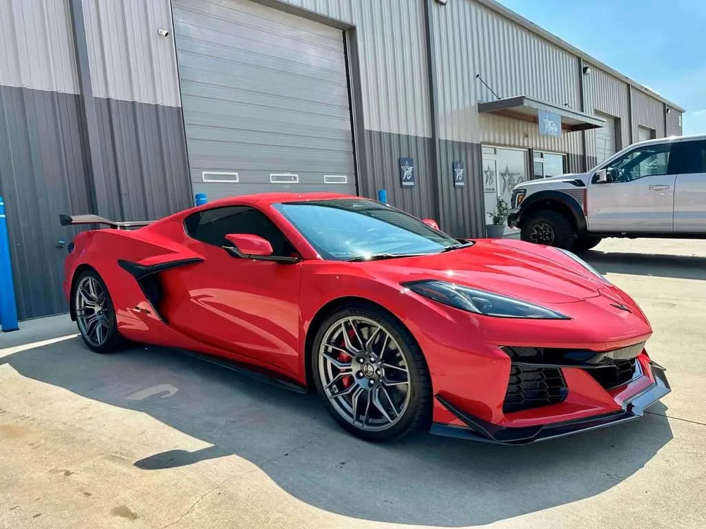 Main__Slider__Photo:Corvette C8 Z06 2LZ Z07 Performance Paket MY25 01/2025-0