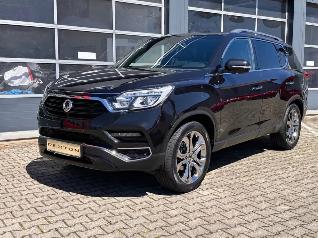 Main__Slider__Photo:Ssangyong REXTON 2.2 Diesel e-XDi 220 Sapphire 4WD AT +AHK 11/2017-0