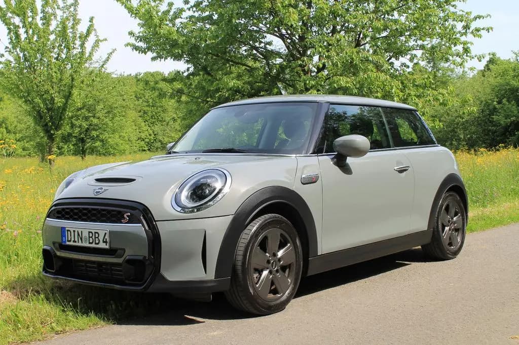 Main__Slider__Photo:MINI Cooper S , Top-Zustand!!! 07/2022-0