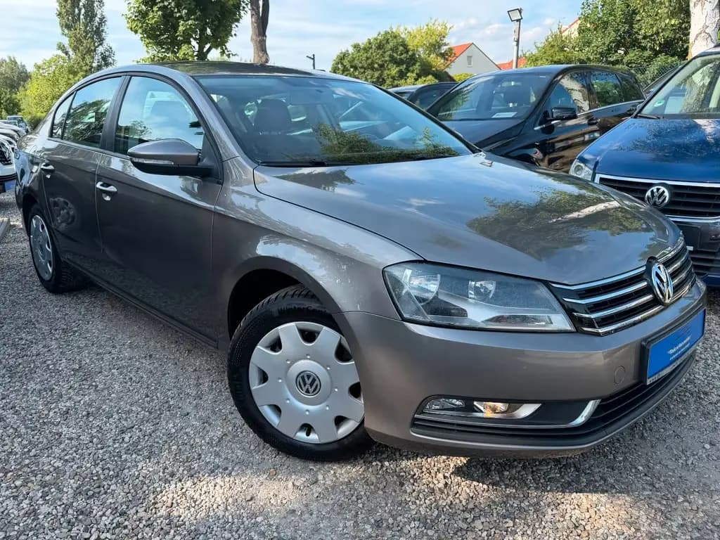 Main__Slider__Photo:Volkswagen Passat Trendline*1.HD*Klima*55.TKM*TÜV NEU 03/2011-0