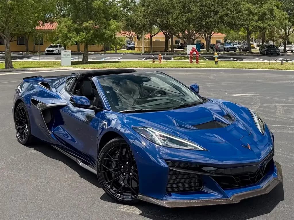 Main__Slider__Photo:Corvette ZR 1 ZR1  3LZ MY26 02/2026-0
