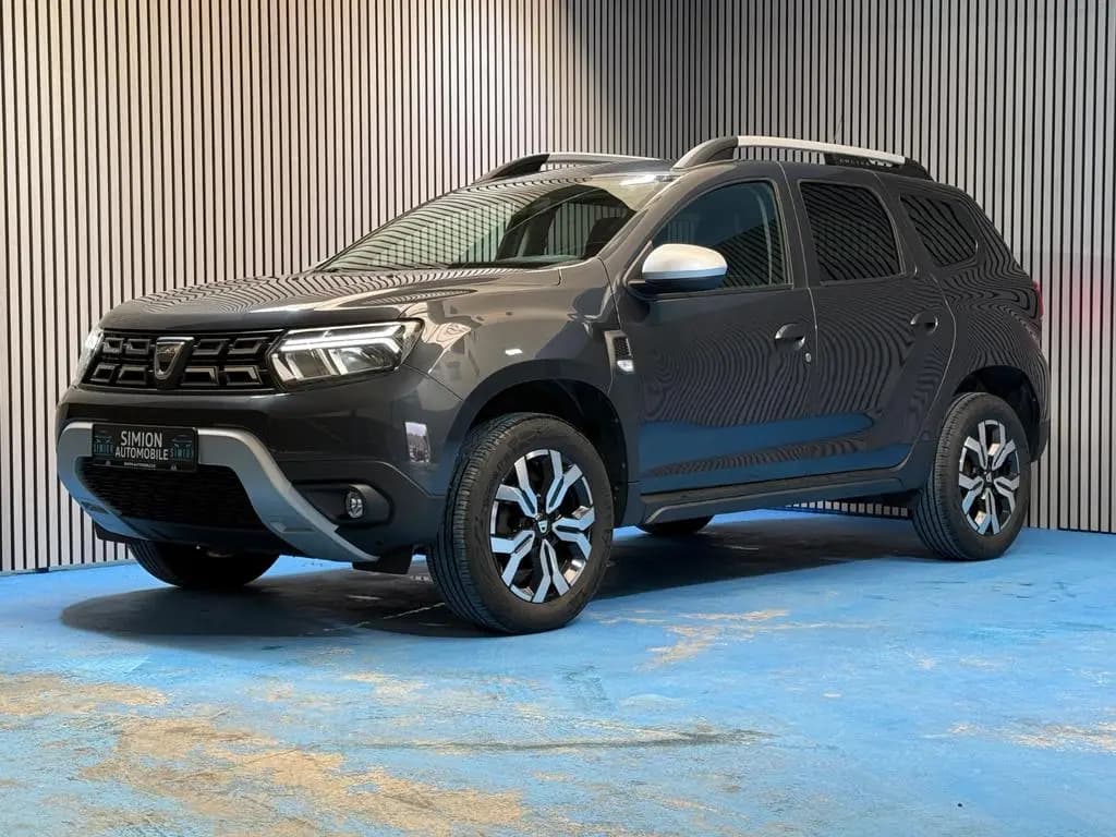 Main__Slider__Photo:Dacia Duster II Prestige AUTOMATIK/150 PS/360°-Kamera 08/2021-0