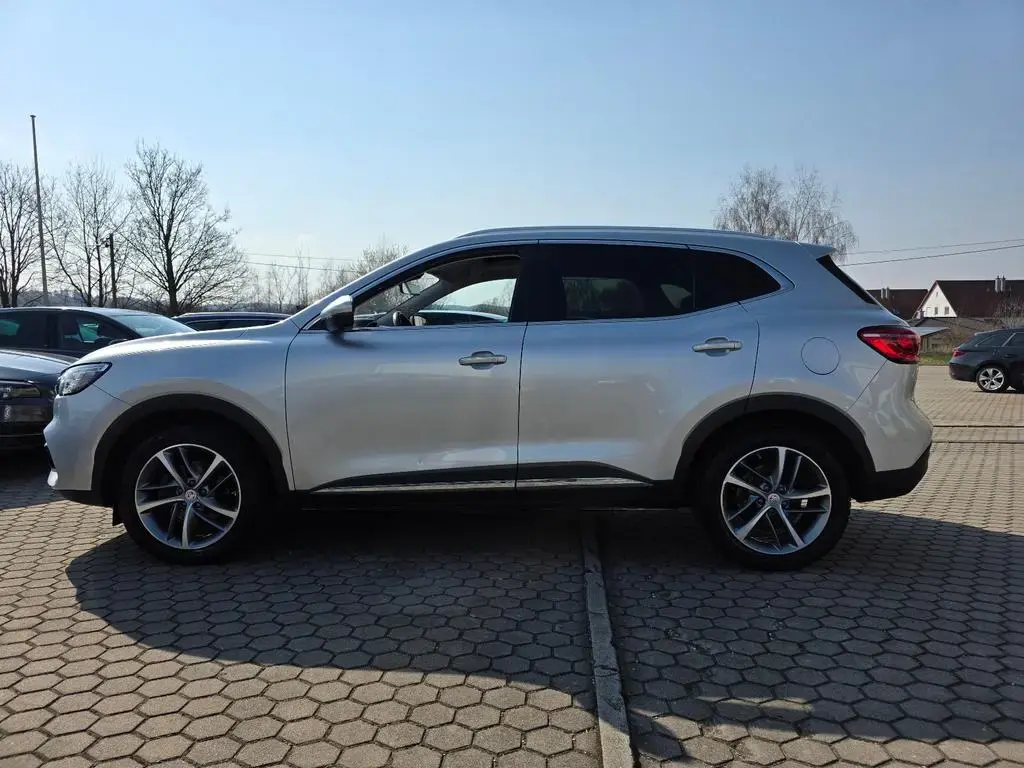 Main__Slider__Photo:MG EHS Luxury PHEV / TÜV NEU 07/2022-1