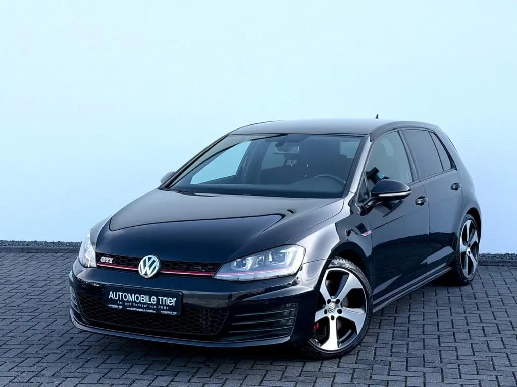 Main__Slider__Photo:Volkswagen Golf VII Lim. GTI Performance BMT 05/2015-0