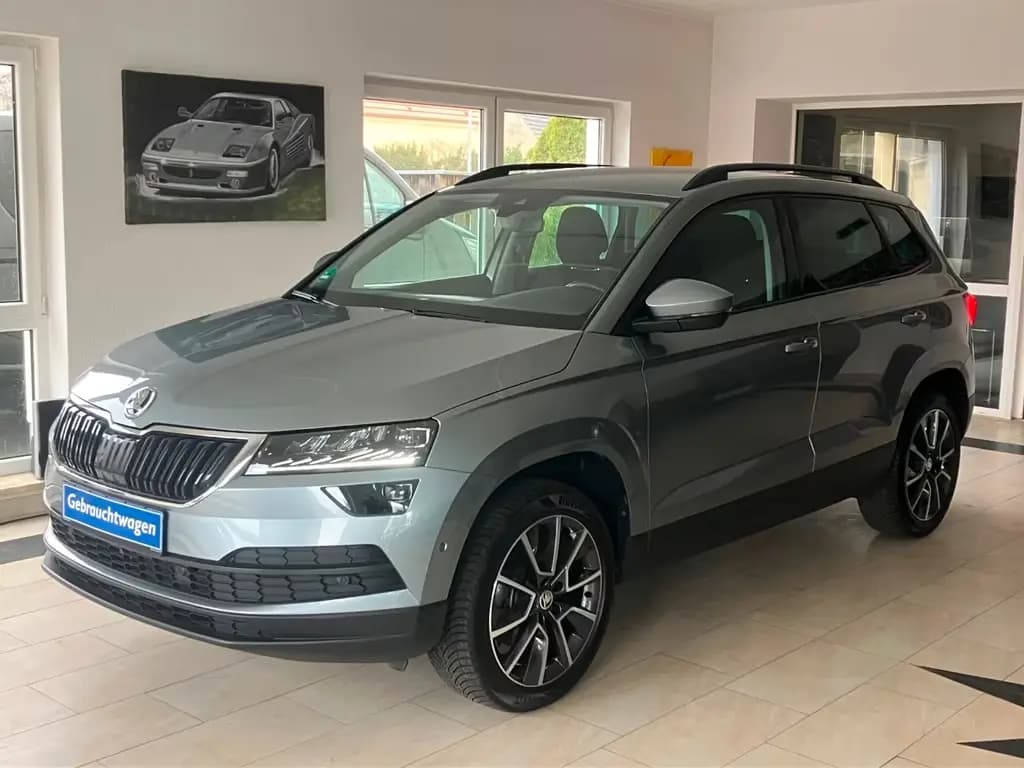 Main__Slider__Photo:Skoda Karoq 1.5 TSI Style DSG ParkAssist LED Kamera 08/2018-0