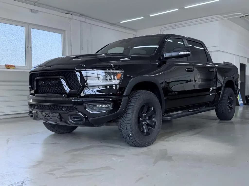 Main__Slider__Photo:Dodge RAM /REBEL/BIG SCREEN 01/2021-0